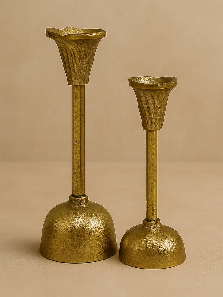 Bougeoir Bloom pour la vente par Raíz Studio