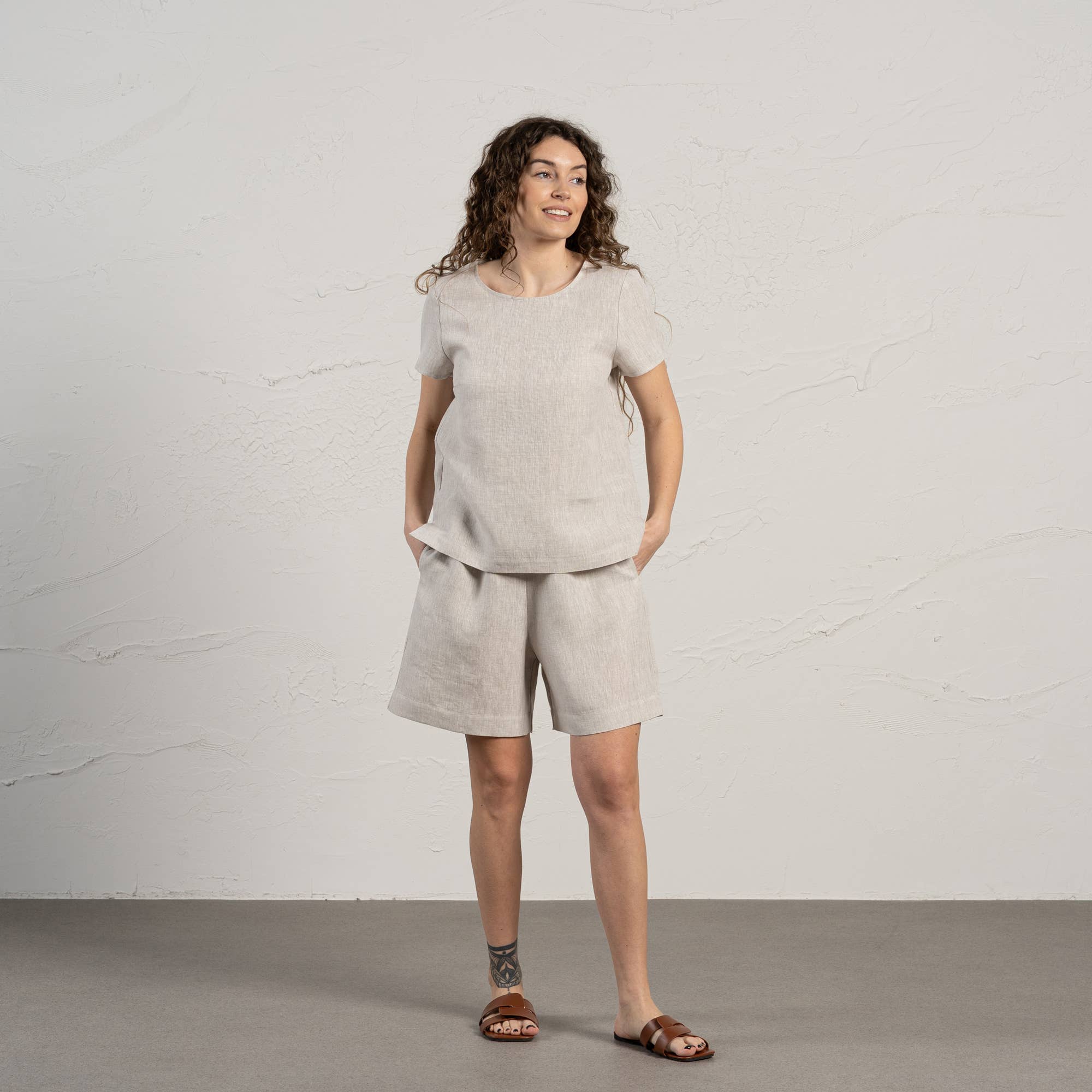 menique – wholesale Shorts – Dam – Linnen bermudashorts Demi – långa, höga midjeshorts i linne11