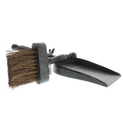 HomArt – wholesale Dammborste – Eldstad dammpanna med kvast - gjutjärn - Antik svart1