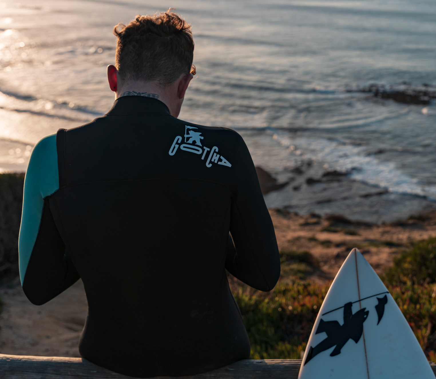 BLACK BLUE PHANTOM PRO 3.2 WETSUIT for wholesale on Faire7