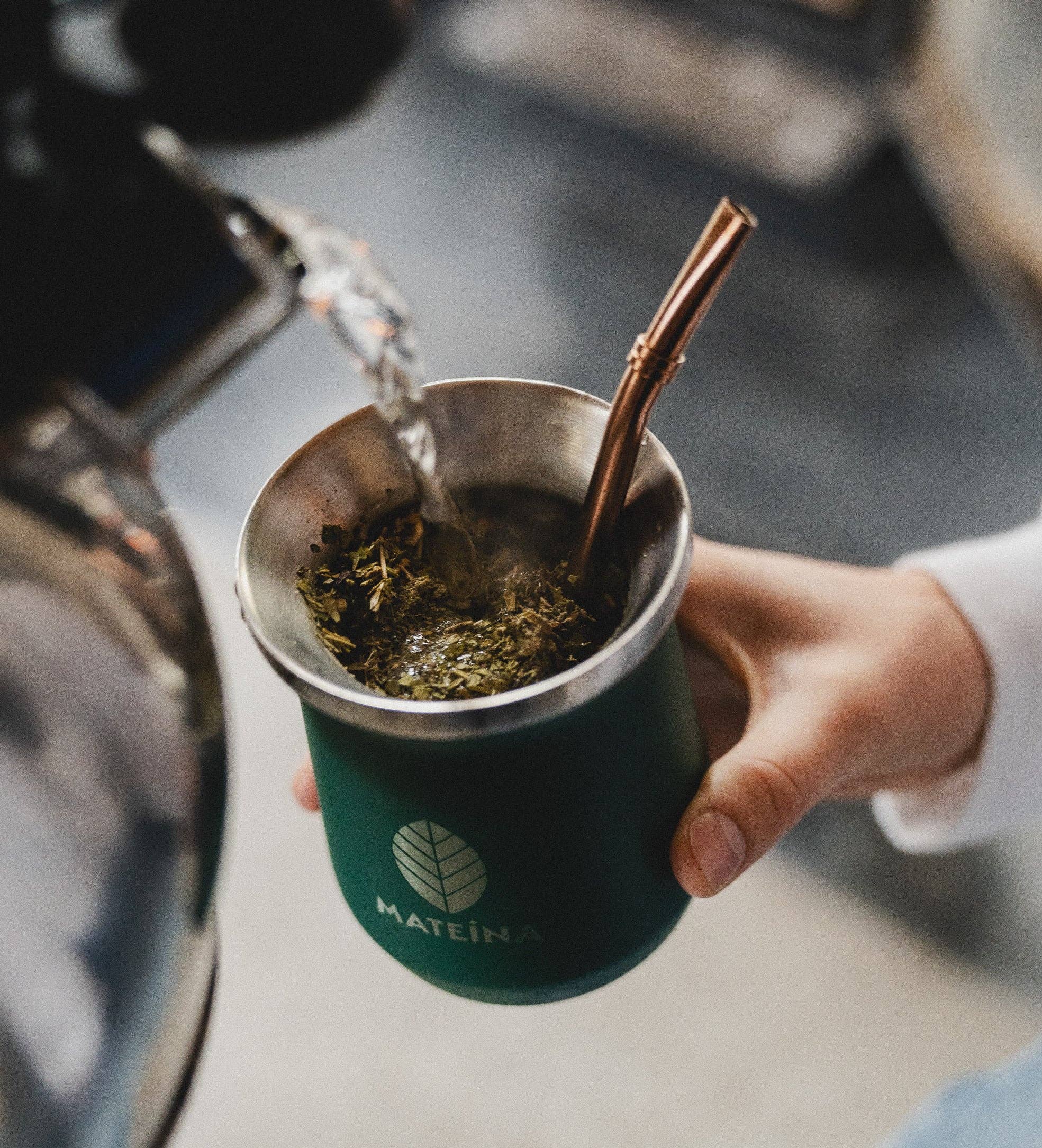 Mateina - Wholesale Tea Set - Modern Mate Gourd & Bombilla Set - Green1