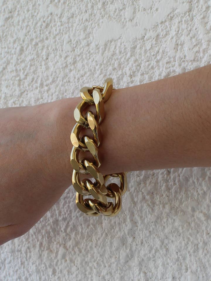 Olbia gold XL mesh bracelet | Handmade in France for wholesale by Caprice Paris