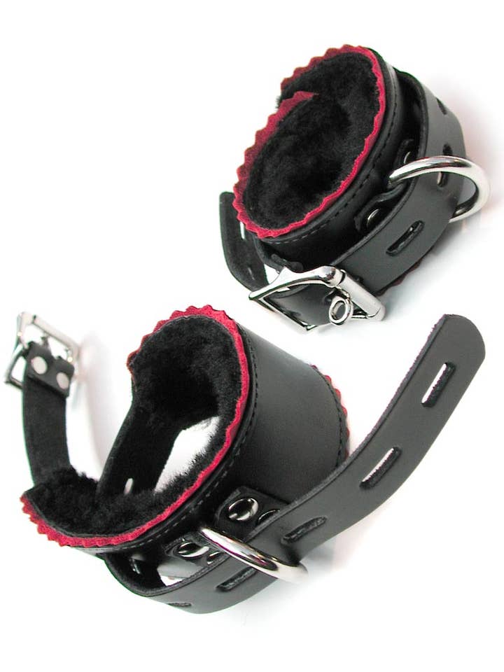 Fleece-gefütterte Schnallen-Handgelenksfesseln mit gewelltem Rand für den Großhandel von The Stockroom