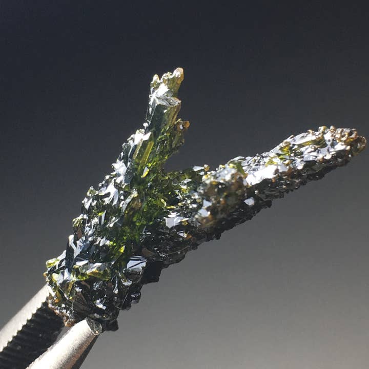 Wildheart Crystals - Wholesale Spiritual Stone/Crystal - Nice Green Terminated Zincite Crystal7