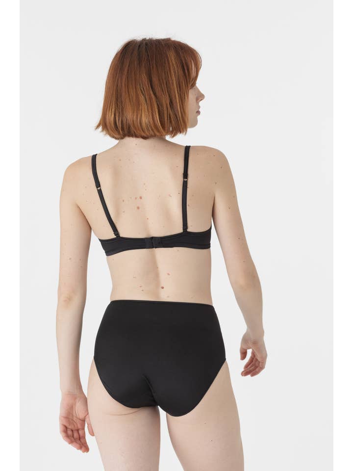 Maison Lejaby – Großhandel Unterwäsche – Damen – Maison Lejaby Unsichtbare weiße High-Waist-Höschen5