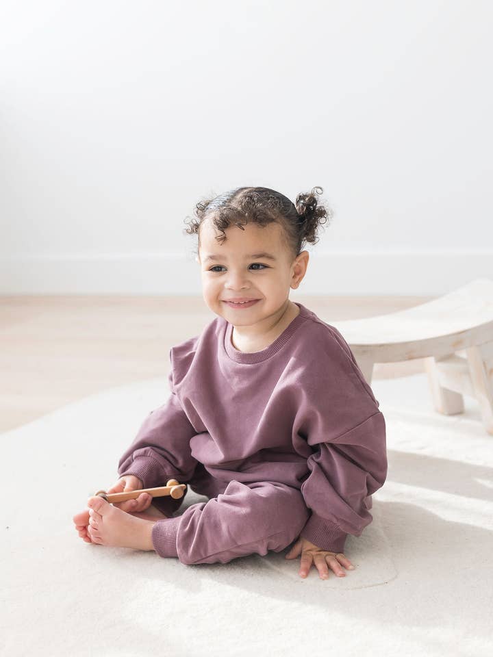 Mila & Co. - Wholesale Lounge Set - Kids - Sweatshirt & Jogger Set | Plum