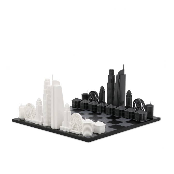 Skyline Chess - Wholesale Board Game - The Los Angeles Edition - Skyline Chess Set