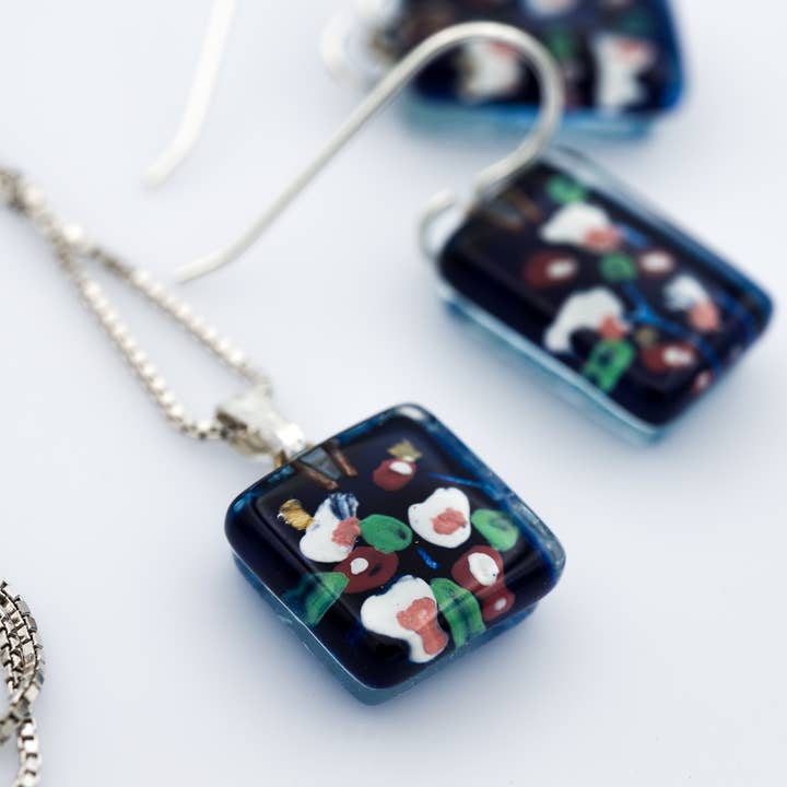 Körsbärsblommor Charm Set för wholesale av Momo Glassworks