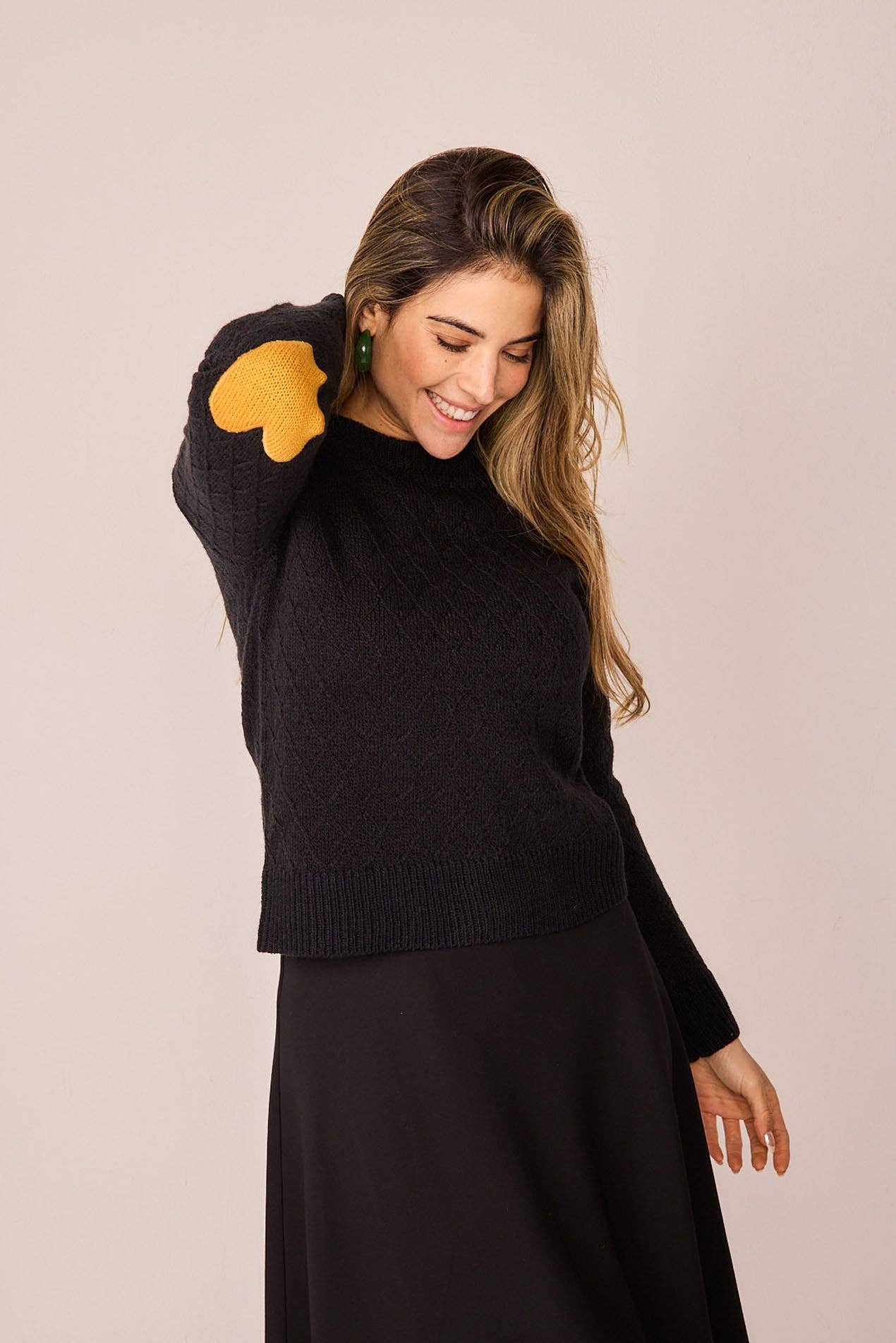 Smile - Wholesale Knit Sweater - Women's - Little Red Riding Hood Black Jersey2