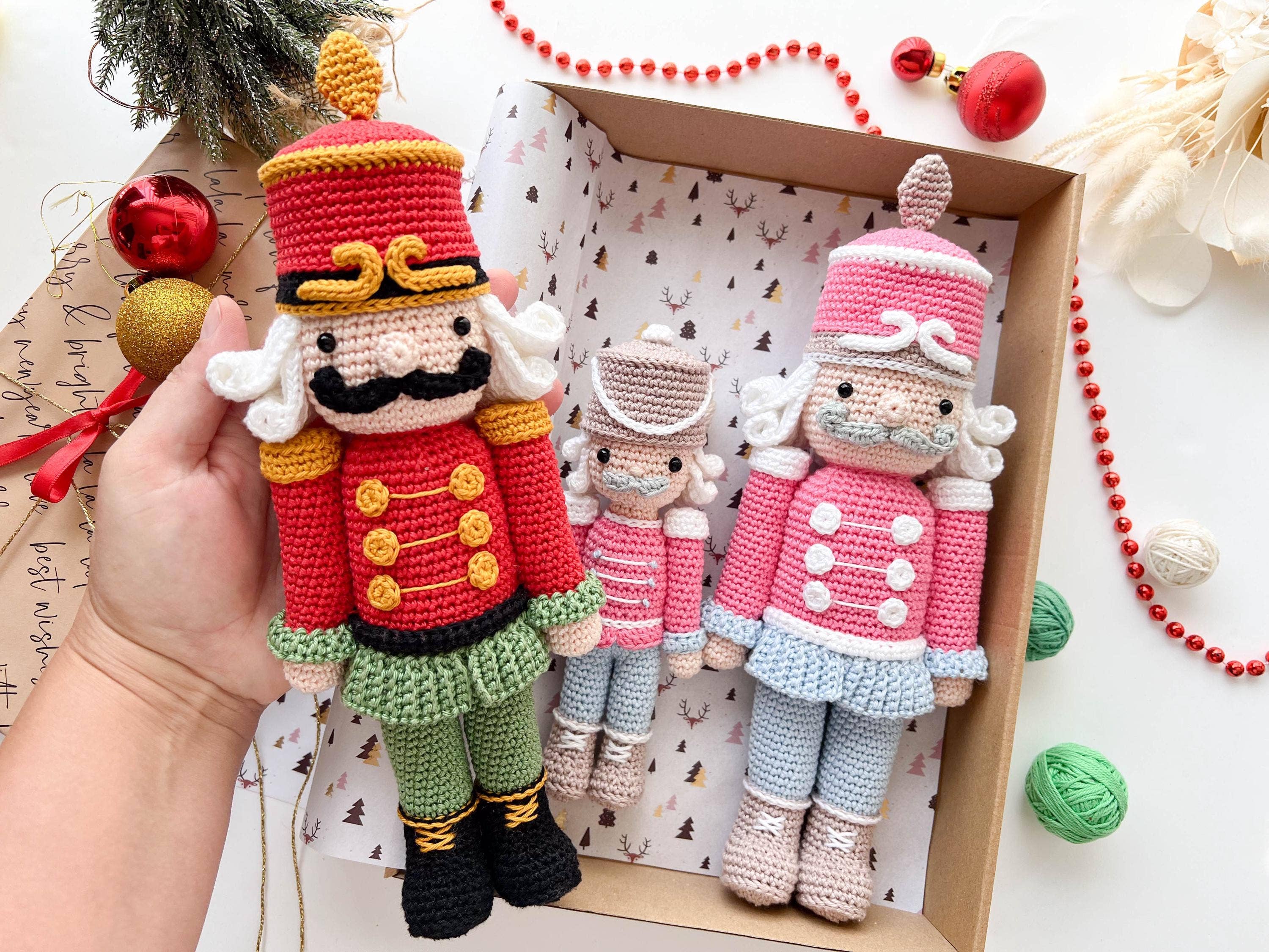 TOMOPOD LLC – wholesale Christmas decoration – Crochet Christmas Nutcracker, Cute Christmas Amigurumi5