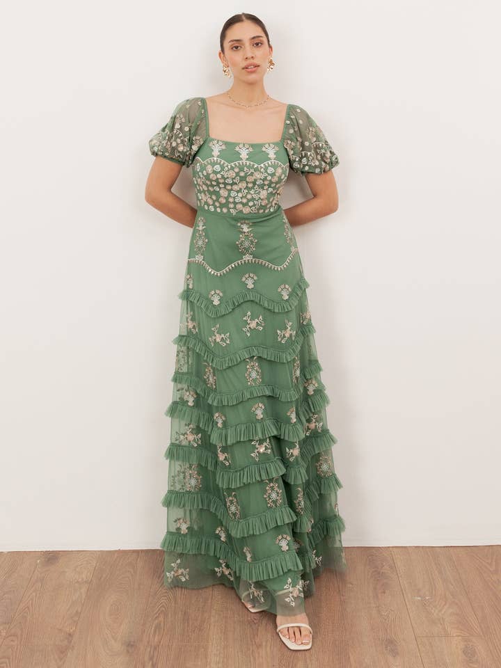 Maya Grön Broderad Fyrkantig Hals Puffärm Maxi Klänning för wholesale av Plaza Collection Ltd