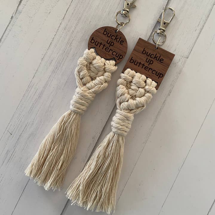 Chickadee Creations - Vente Porte-clés – femme - Porte-clés en macramé Boho... boucle bouton d'or