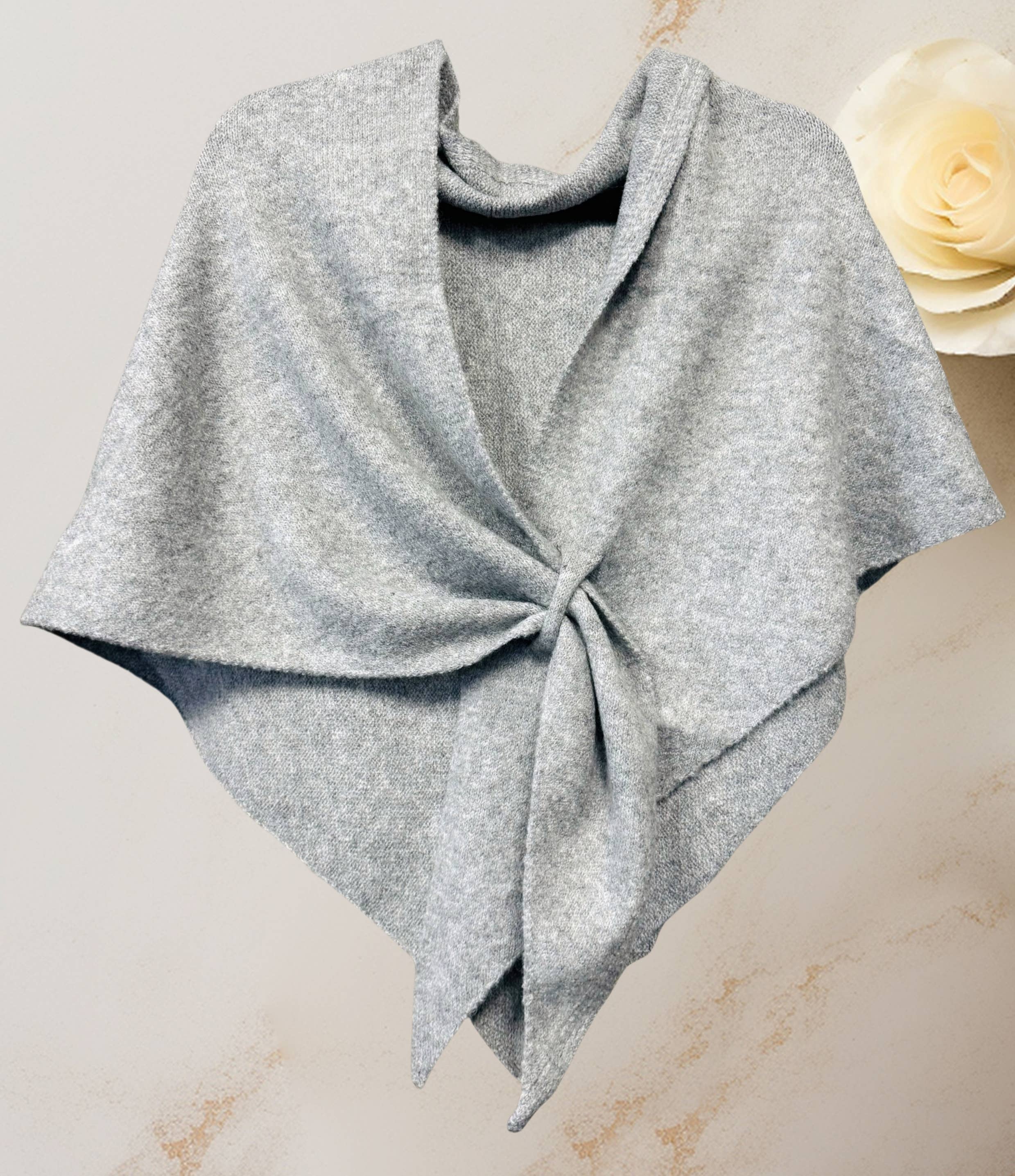 JC Sunny Fashion – wholesale Scarf – Women's – JC063345 Cashmere-Blend Knit Triangle Shawl with Cross-Front Design23