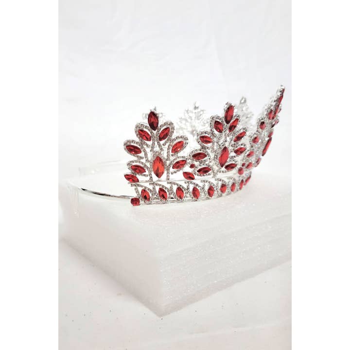 Chicas - Wholesale Tiara - Women's - One Size Fits All Metal Tiara With Rhinestones. HT93726