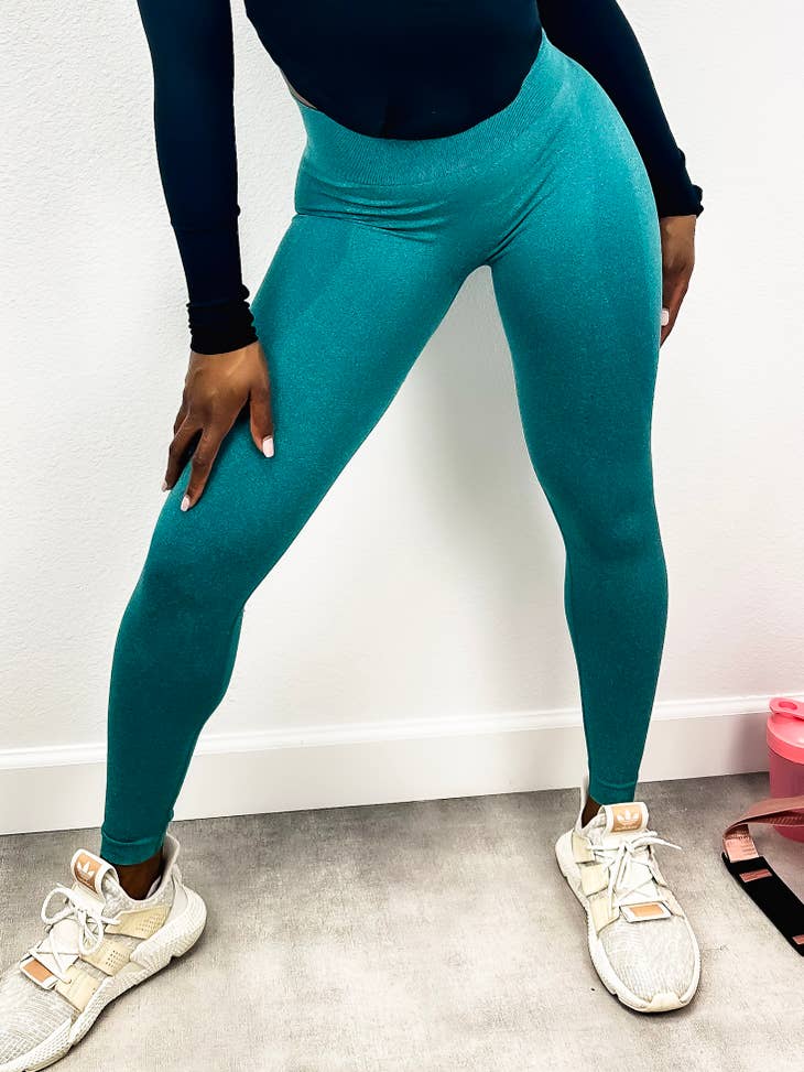 Scoop Neck Ruched Side Buttery Soft Sports Bra Yoga Workout Fitness Tank –  Anna-Kaci