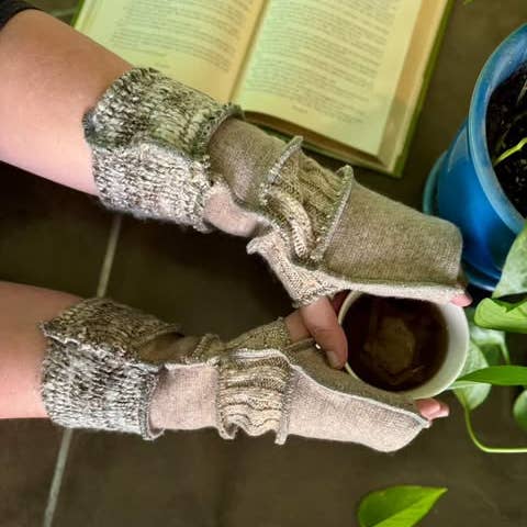 Jax Upcycled - Wholesale Gloves - Women's - Upcycled Unisex Fingerless Gloves choose the vibe color5