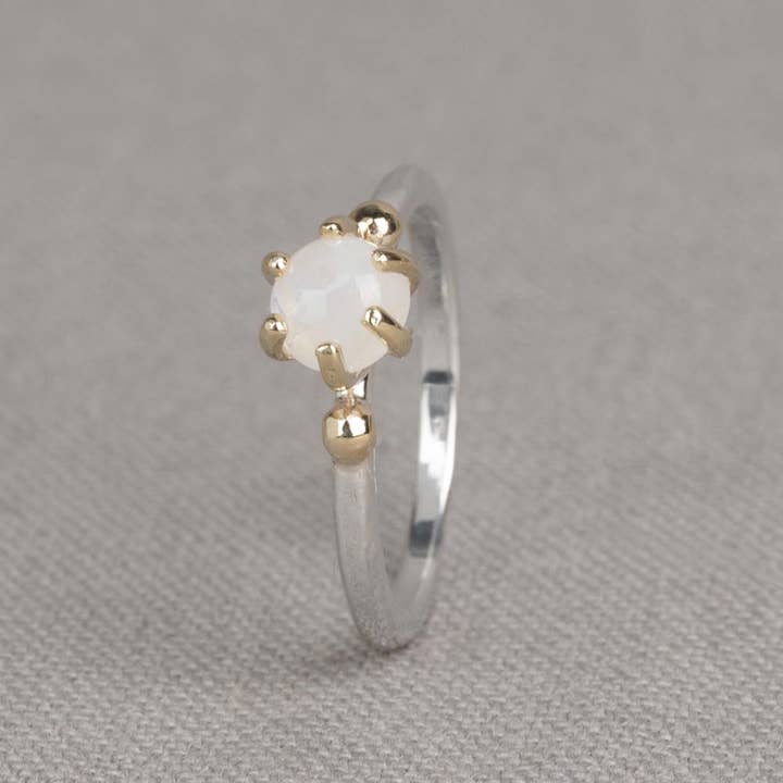 Ring zilver + 9 karaat + Rainbow Moonstone voor wholesale door Jéh Jewels