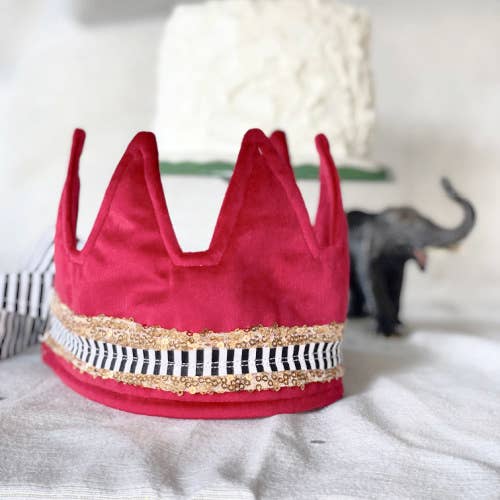 Couronne en velours pleine grandeur pour enfants Circus Birthday Party pour la vente par A Thousand Freckles