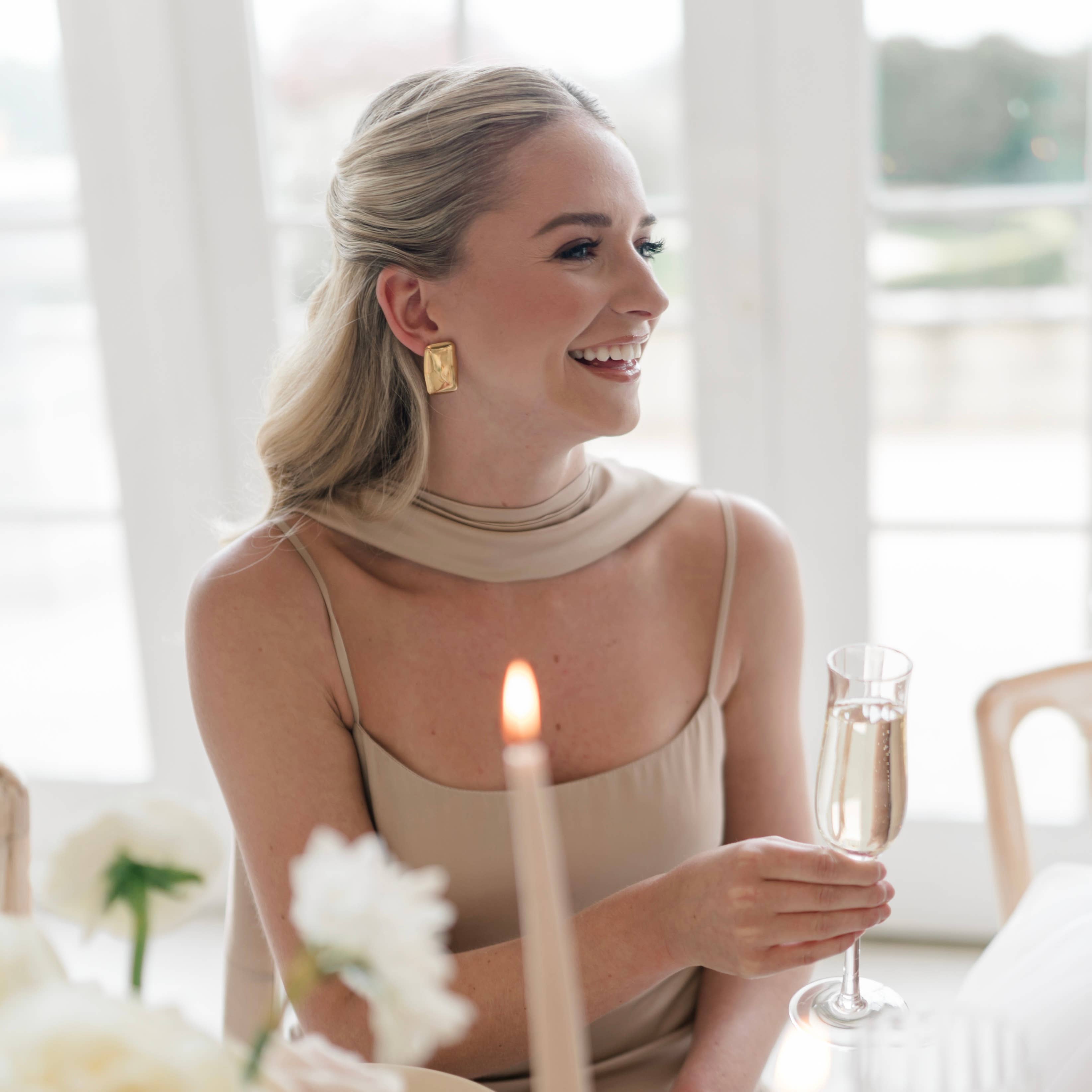 Nicholls Jewellery – wholesale Dangle earrings – Rectangle Flat Gold Statement Earrings3