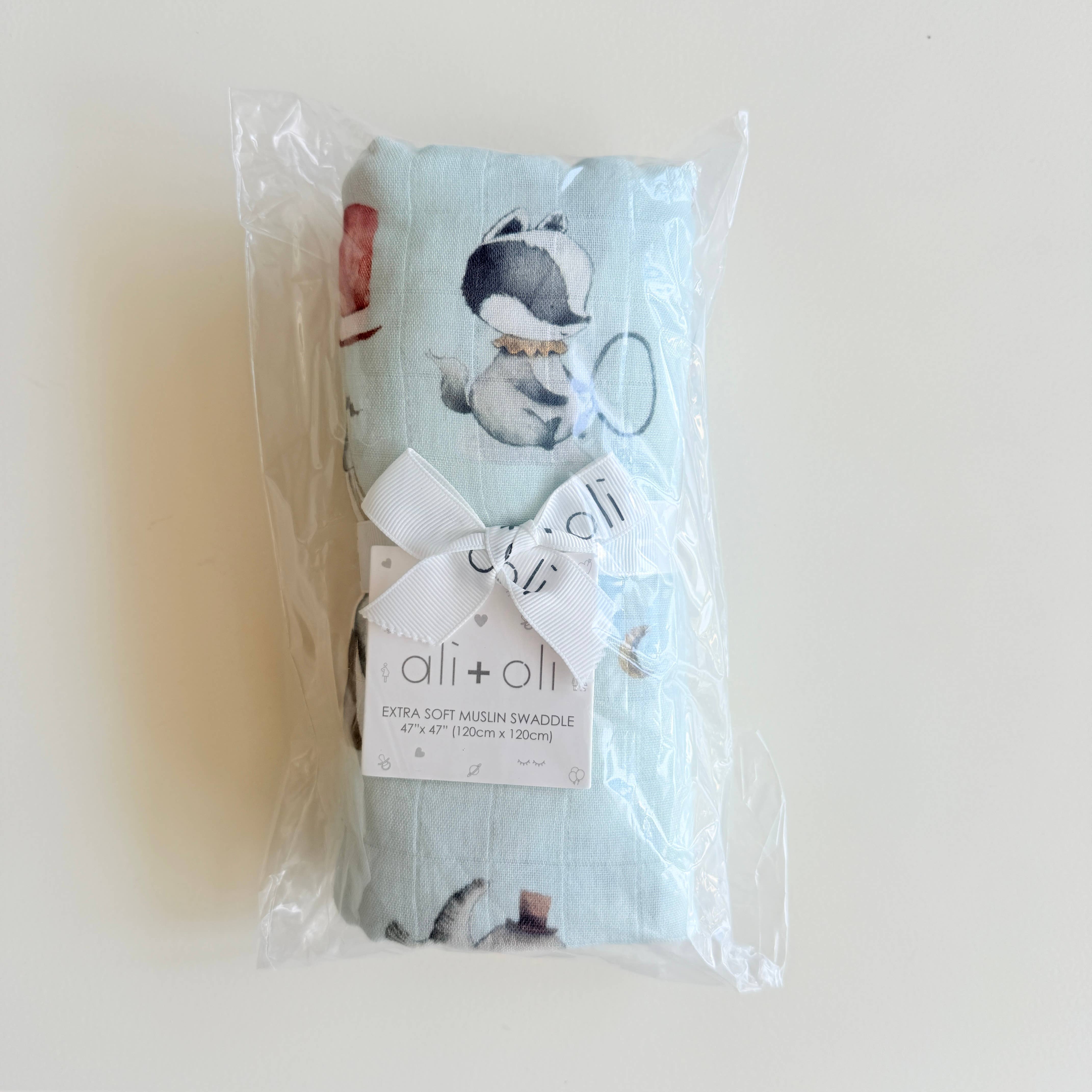 Ali+Oli - Wholesale Swaddle - Baby - Bamboo Muslin Swaddle Blanket (Circus)3