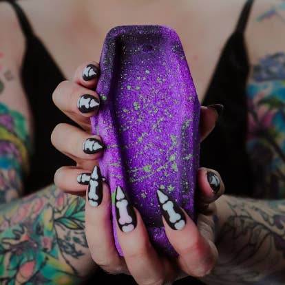 Velvet Riot Co – wholesale Badbomb/fizz – Gravröta Badbomb1