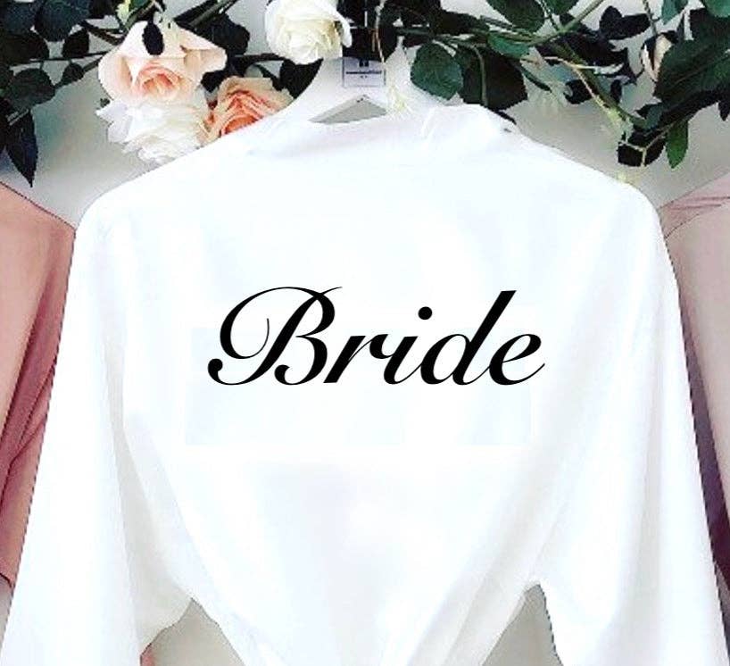 Lulabay - Vente Peignoir – femme - Peignoir de mariée personnalisé Lulabay pour femme en satin à fente latérale4