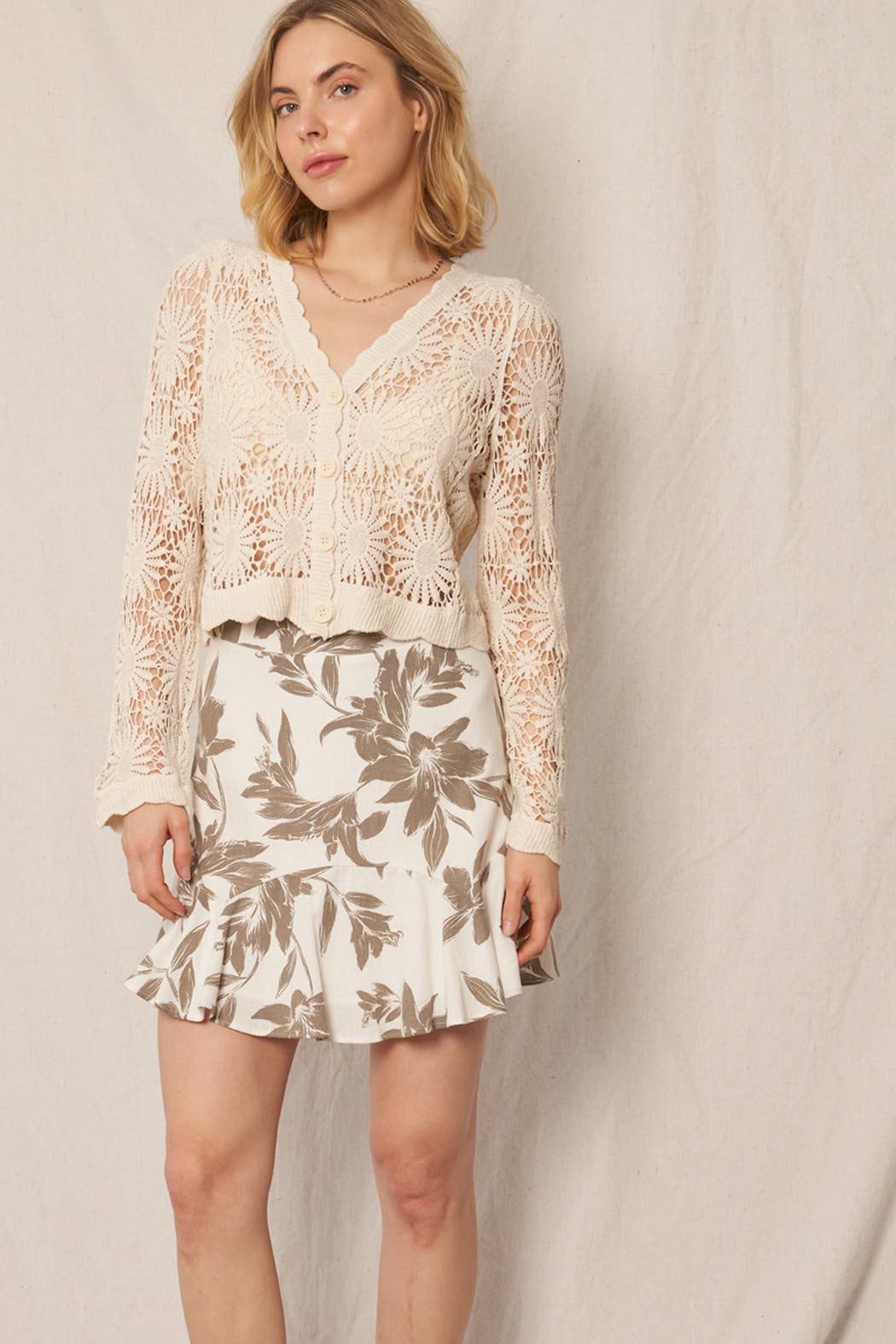 En Crème - Wholesale Cardigan - Women's - Flower Pattern Crochet Cardigan3