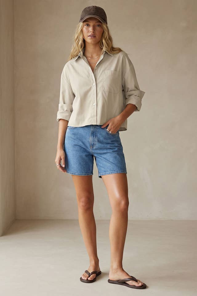 Naked Zebra - Wholesale Blouse - Women's - Rolled Sleeve Button Up Blouse9