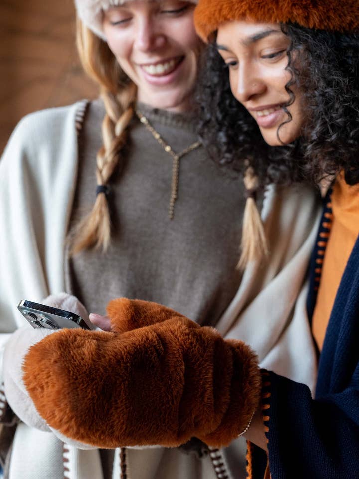 Cozy Cabin Faux Fur Mittens for wholesale by MERSEA