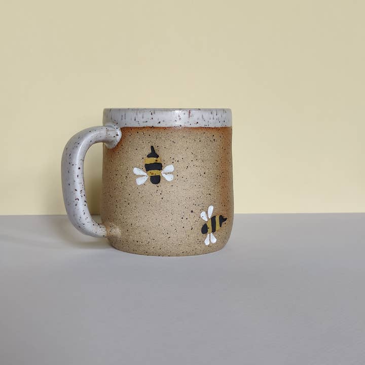 Osso Ceramics - Wholesale Coffee mug - Bumble Bee Stamped Mug