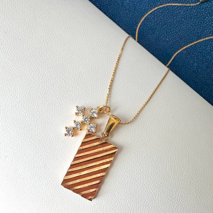 Colar com Pendente de Cruz por atacado de DRIP JEWELRY