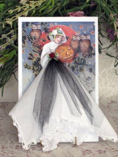 Ghostly Halloween for wholesale by MOMENTS IN THYME