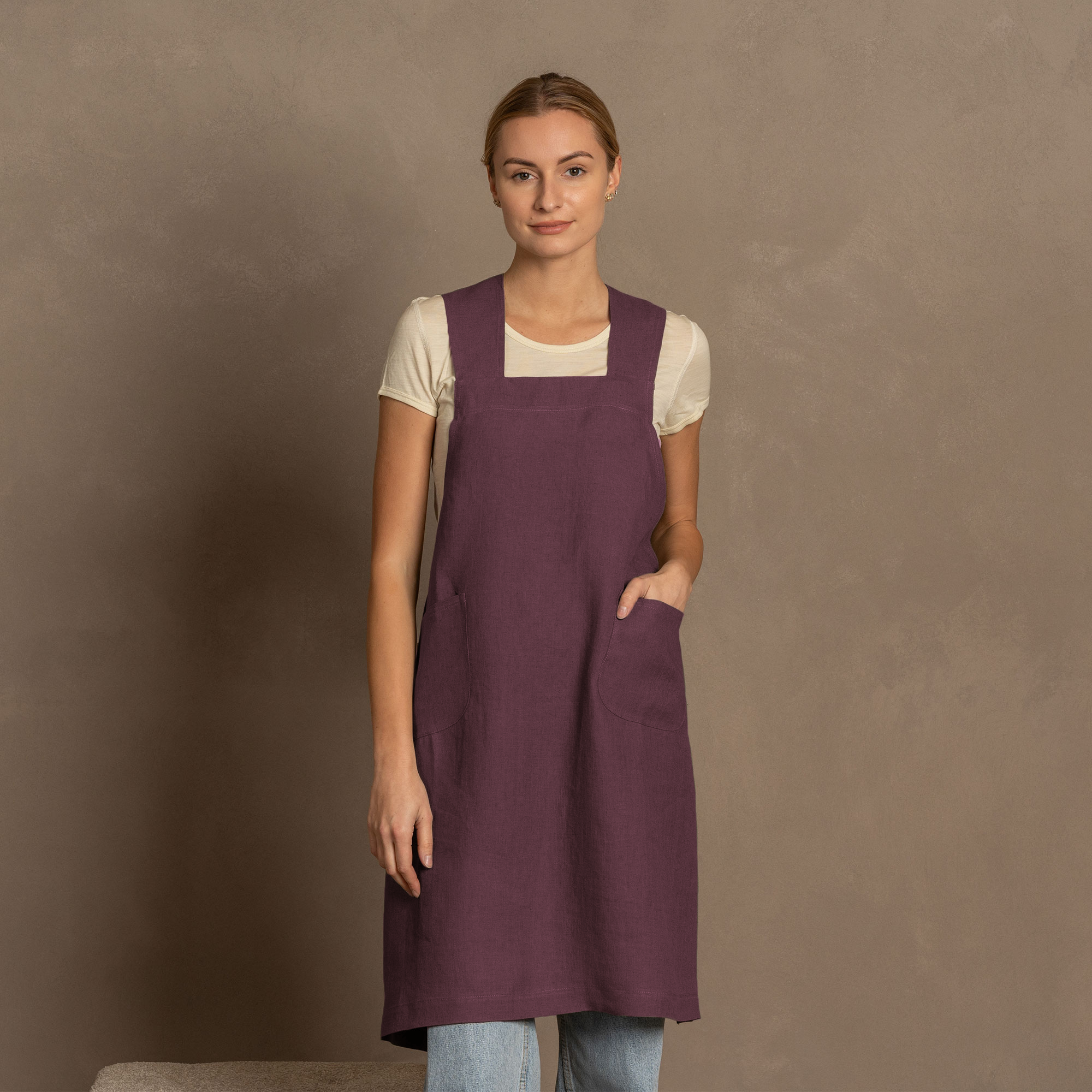 menique - Wholesale Apron - Linen Cross-Back Apron5