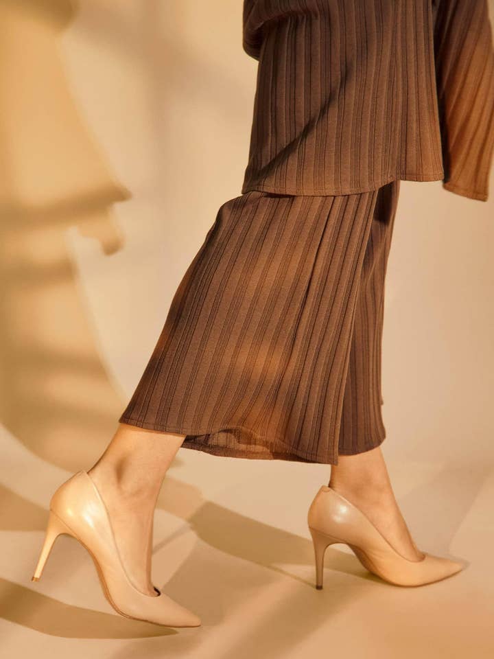 Mangará Atelier - Wholesale High Heels - Women's - Classic Beige Leather Stiletto Pumps Tenate – 8.7cm Heel2