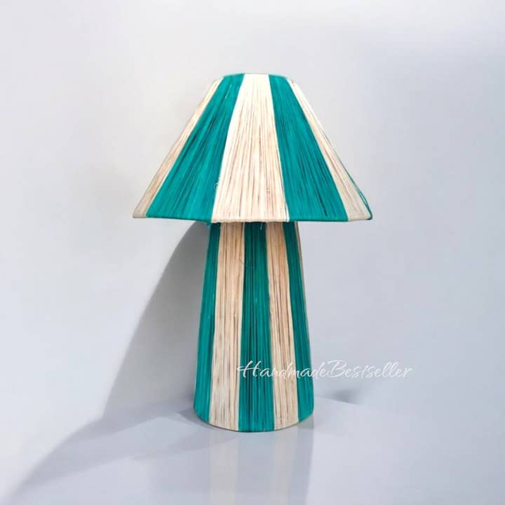 HandmadeBestSeller – wholesale Accent/desk lamp – Moroccan Woven Raffia Table Lamp1