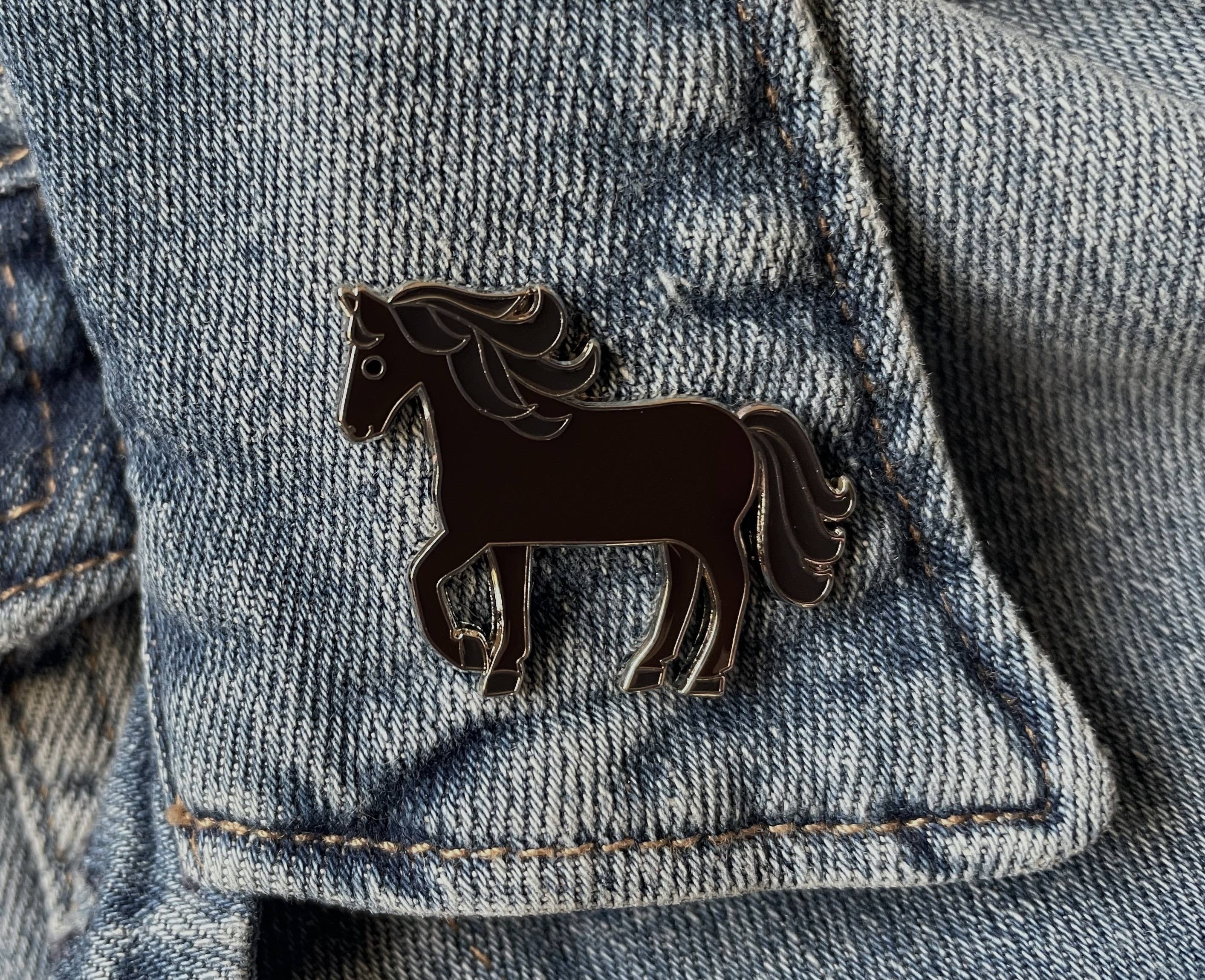 Chameleon & Co - Wholesale Lapel Pin/Button - Horse Enamel Pin Badge5