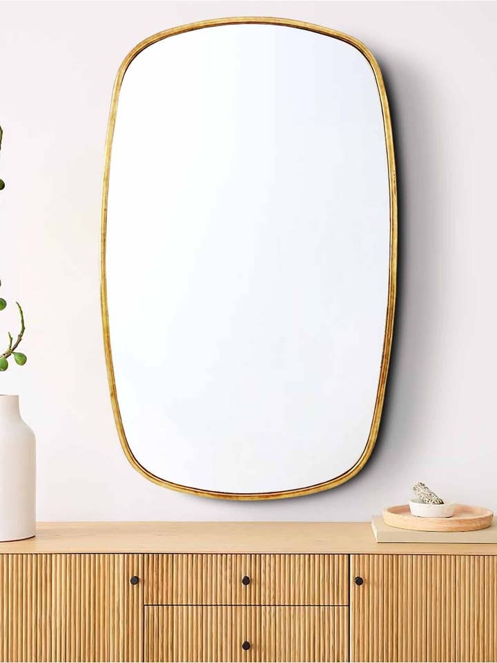 Miroir Ancien en Laiton Oblong | Miroir Mural Rectangulaire (Copie) pour la vente par Palmeraies