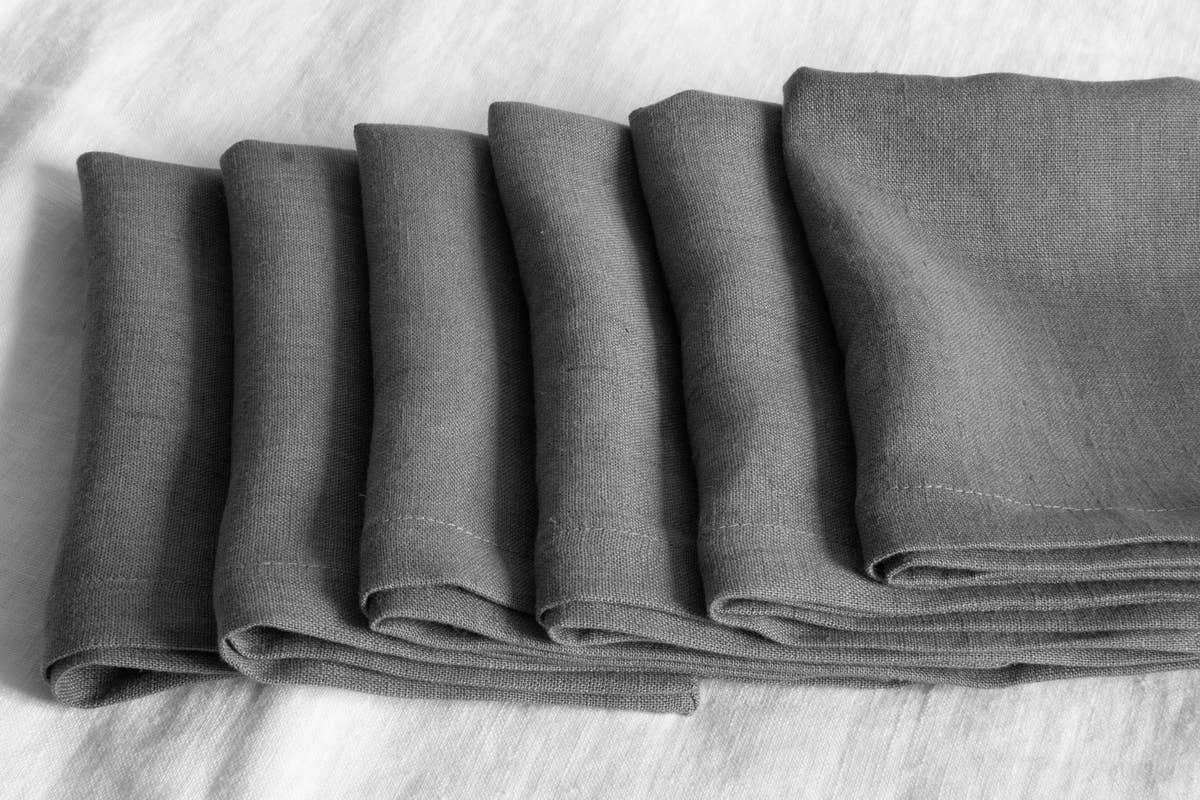 Liem Home - Wholesale Dinner & Cloth Napkin - Linen Napkins with Mitered Corners in Various Colors1