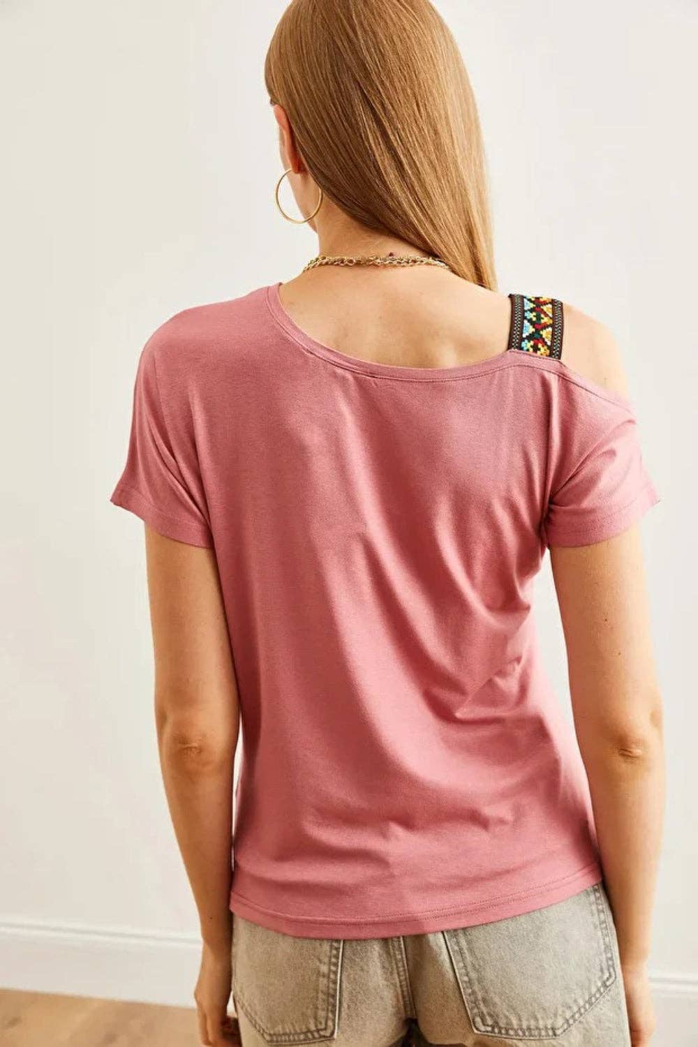 Hoxton Gal – wholesale Blouse – Women’s – One-Shoulder Ethnic-Trim Blouse7