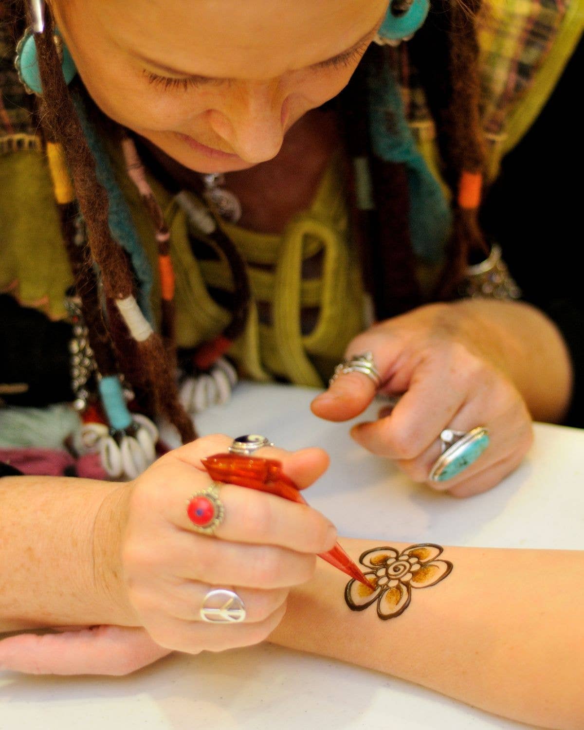 Henna Sooq - Wholesale Beaded Bracelet - Hand Rolled Henna Cones2