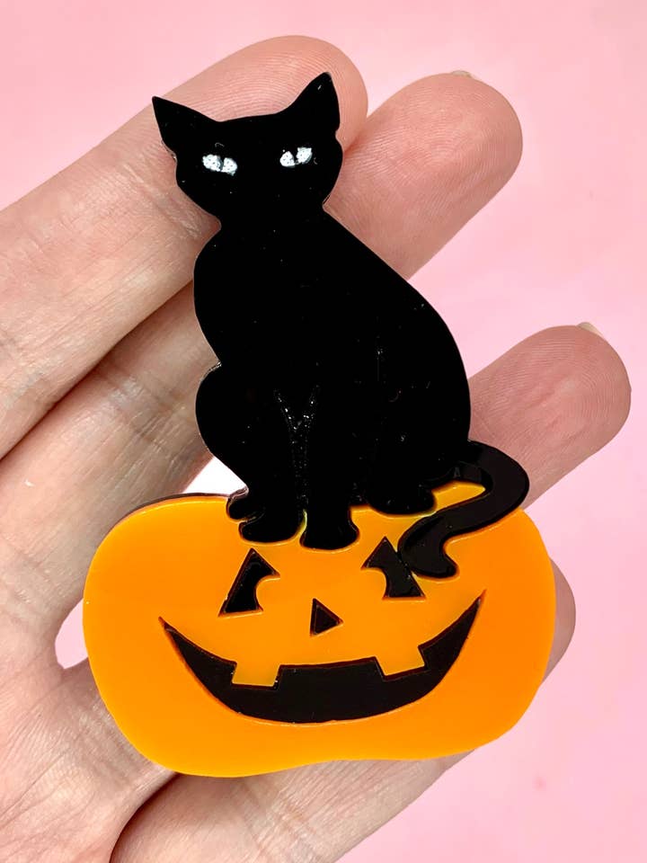 Black Cat Jack ‘O’ Lantern Brooch for wholesale by Birdie Bananas