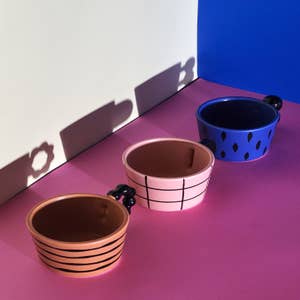 Turquoise Ceramic Travel Mug With Handle, Large to Go Mug With Silicone  Lid, 24 Oz Stoneware Coffee Mug, Handmade Pottery With Slip Design 