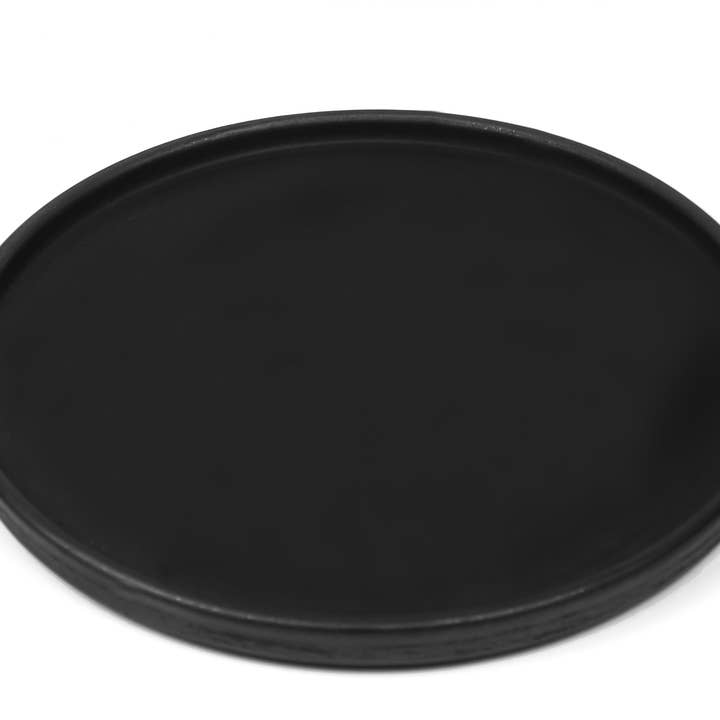 Grøn Home - Wholesale Dinner Plate - BASIL Handmade Black Clay Plate1