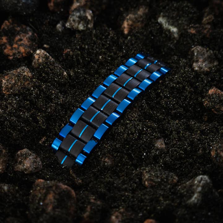 Woodystore - Wholesale Bangle Bracelet - Mighty Blue Spartan