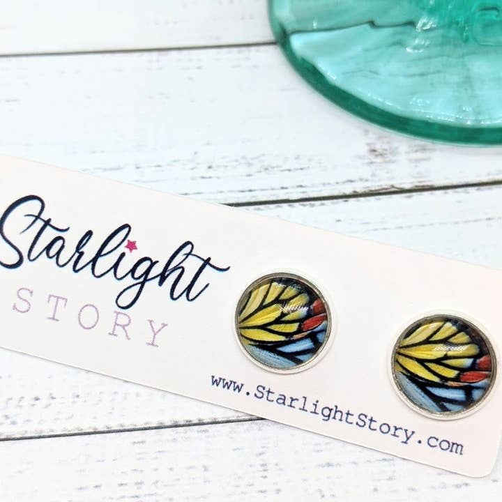 Puces d'oreilles en verre Butterfly Wings pour la vente par Starlight Story