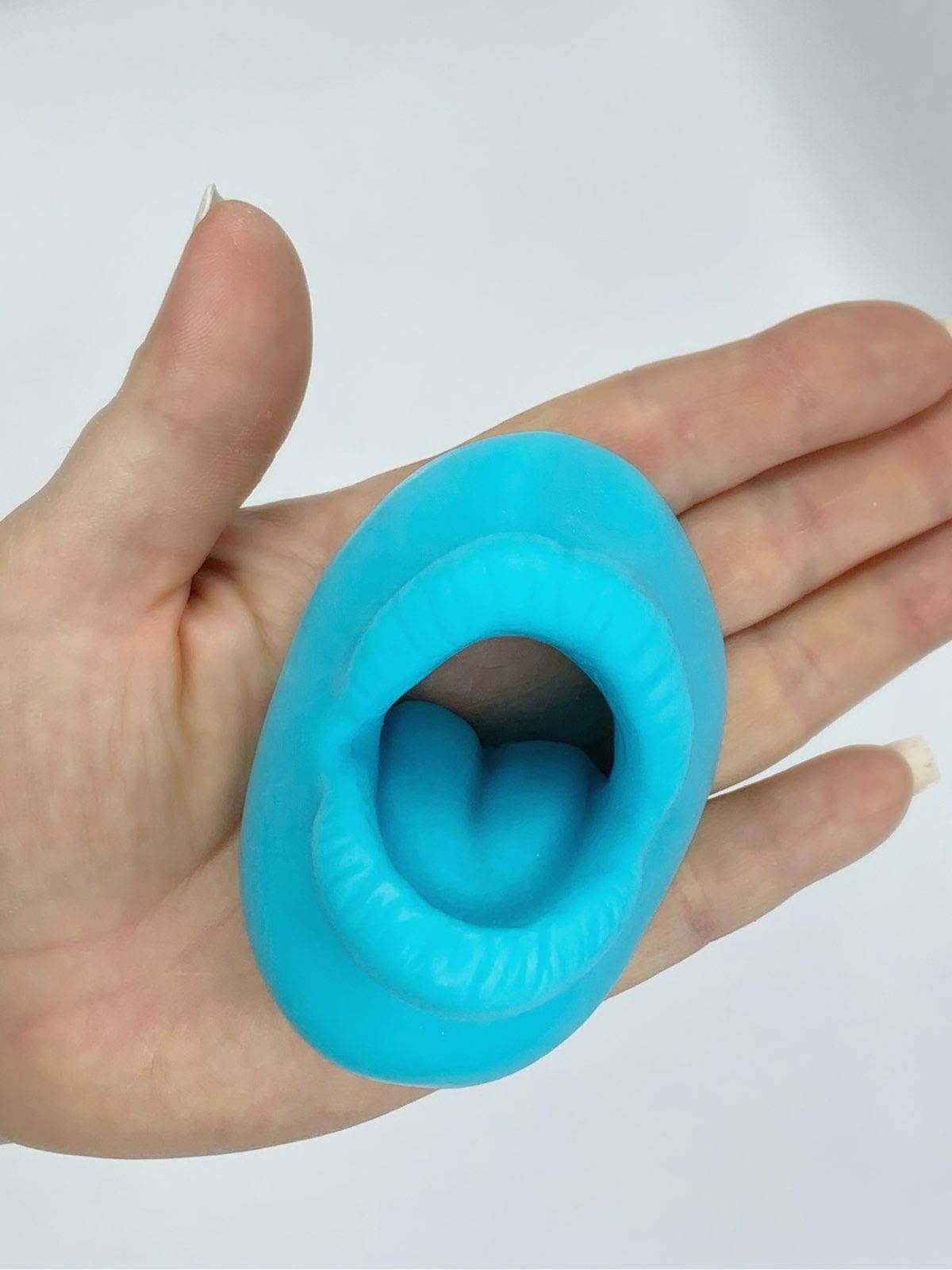 It's the BOMB® - Wholesale Gag Gift/Novelty Gift - 12 Weenie 'Weeny Washer' Soaps Mouth in a Cute Pop Gift Cans1