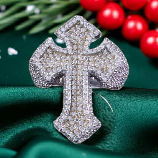 King of Blings nya herrringar i 925 sterlingsilver med 5,50 ct VVS D moissanit vit kors, storlek 10 för wholesale av KING OF BLINGS