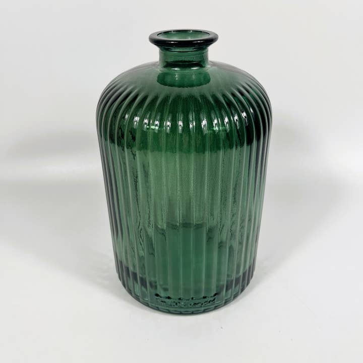 Jarapa - Wholesale Vase - Recycled Glass 23cm Apothecary Vase4