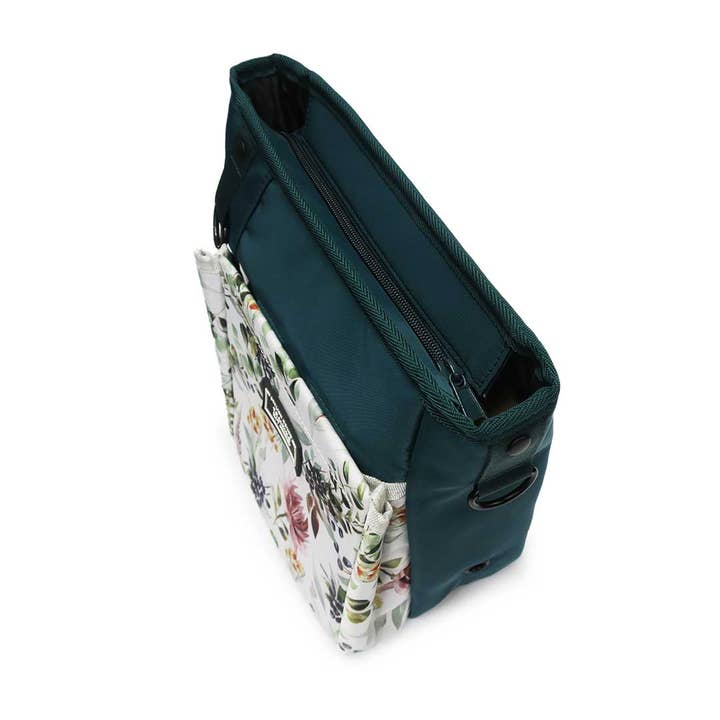 Evergreen Elite Trainer Treat Pouch for wholesale on Faire7