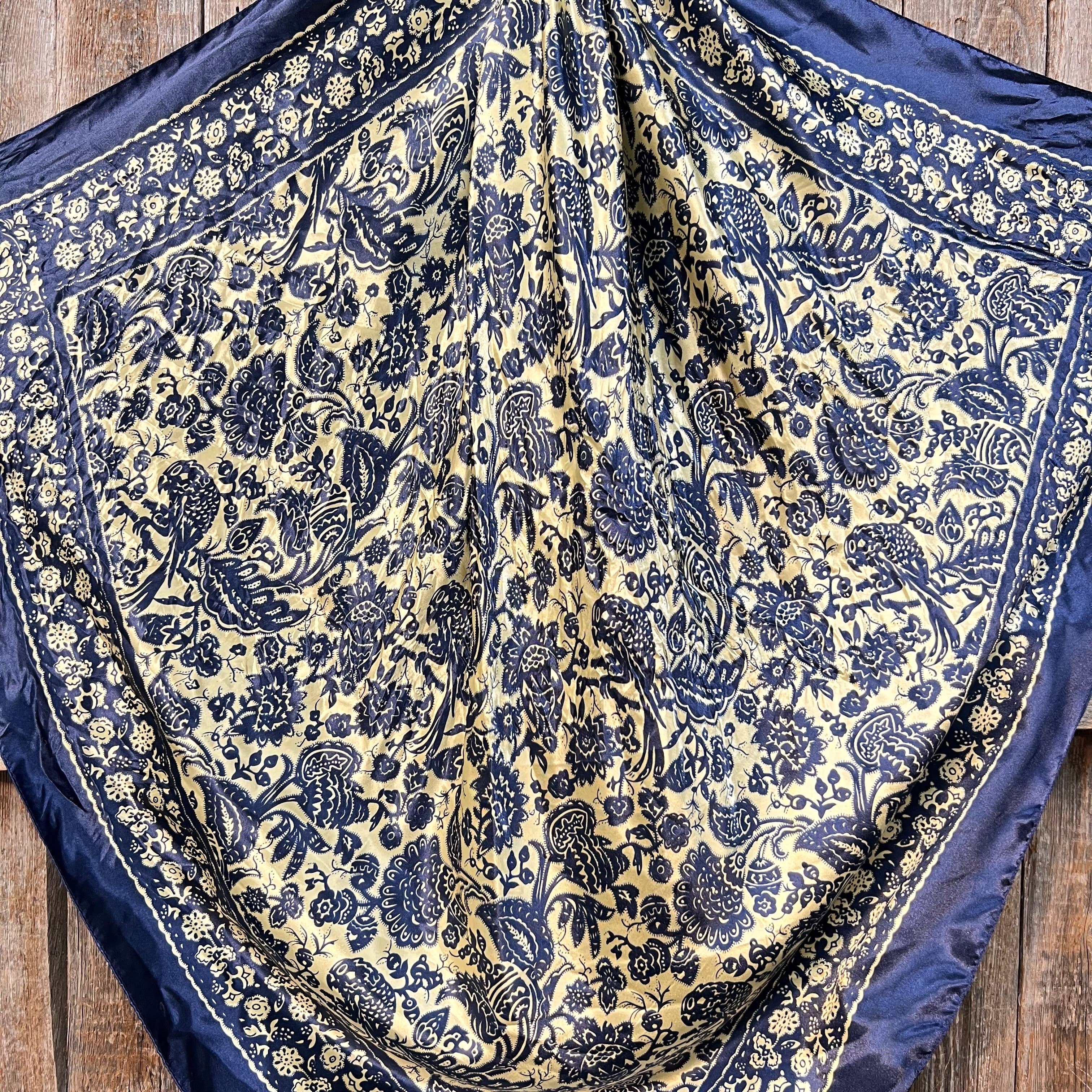 Rodeo Drive – wholesale Scarf – Unisex – 35X35"  Royal Blue & Cream Paisley Wild Rag/Scarf WR1441